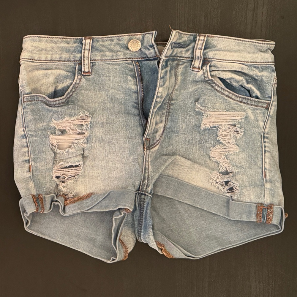☀️PacSun High Rise Super Stretch Light Denim 
Distressed Shorts  - Size 24